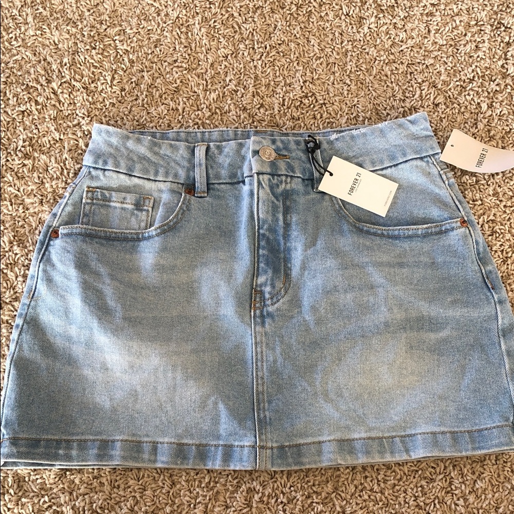 Forever 21 Light Blue Denim Mini Skirt NEW size medium